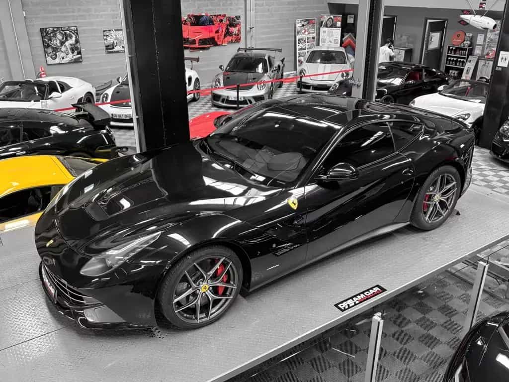 Ferrari F12 berlinetta - CARBONE - LIFT - PPF 08/2015-photo-0