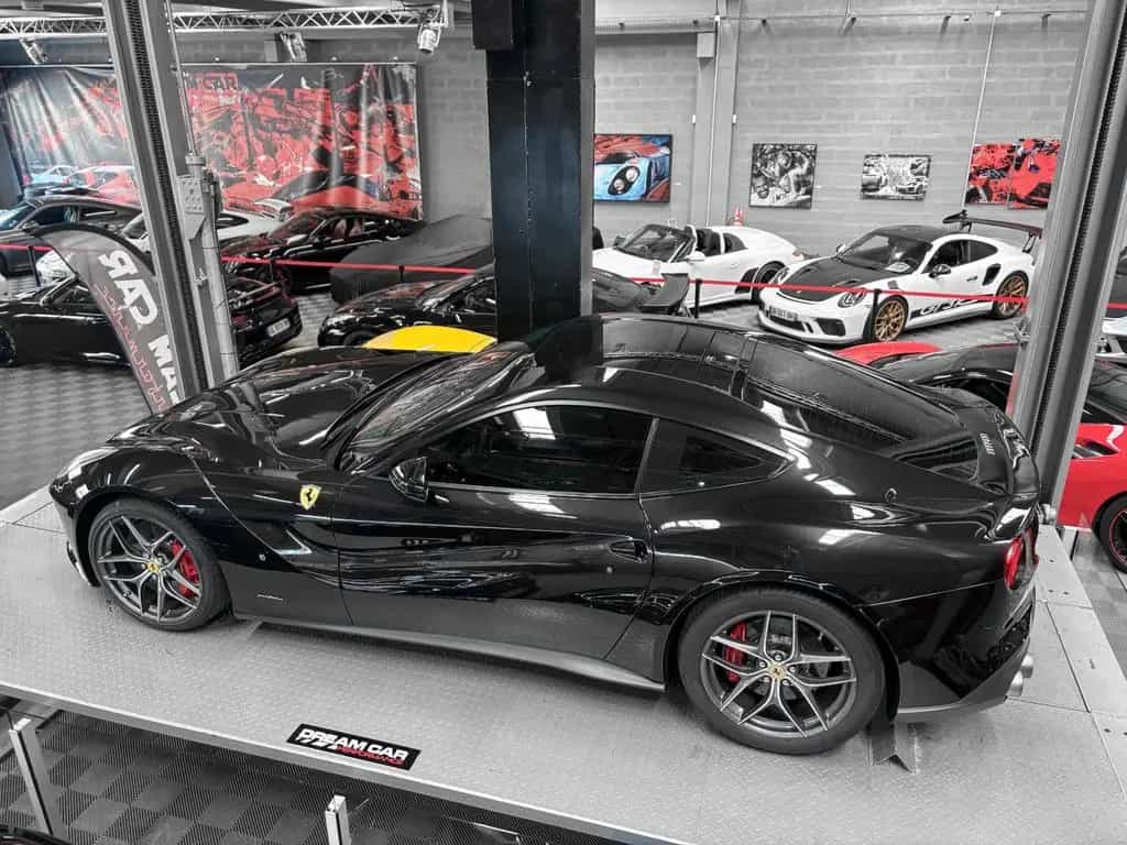 Ferrari F12 berlinetta - CARBONE - LIFT - PPF 08/2015-photo-2