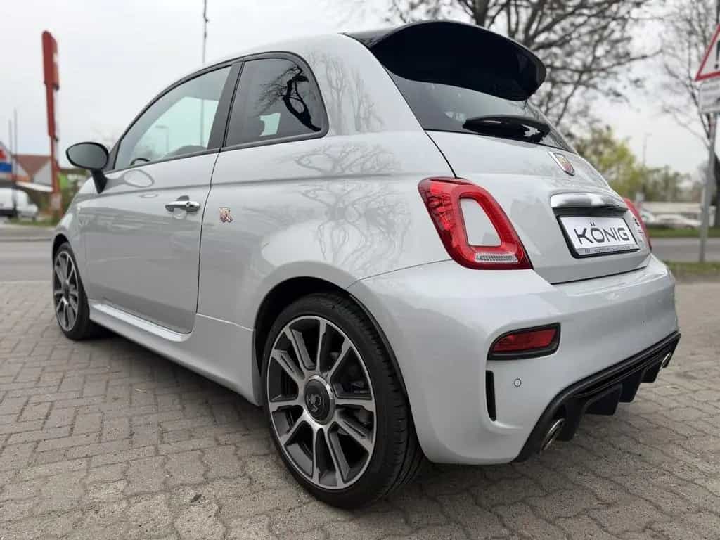 Abarth 595 1.4 T-Jet 16V 595 MY22 160 PS Automatik 01/2023-photo-2