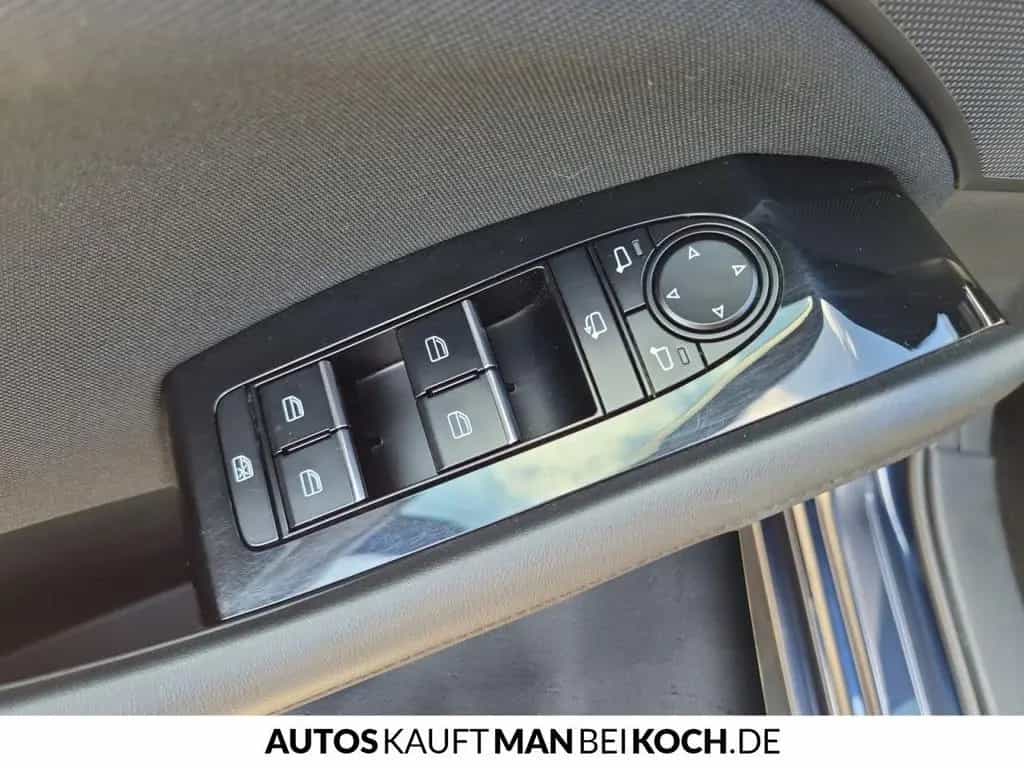 Mazda 3 SKYACTIV-X M-Hybrid MATRIX PDC CARPLAY NAVI 06/2020-photo-12