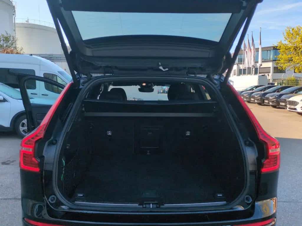Volvo XC 60 R Design AWD Bluetooth Navi LED Vollleder 02/2022-photo-22
