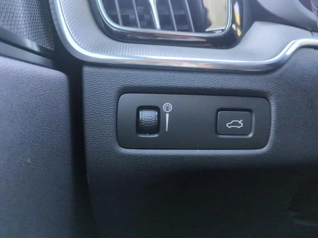 Volvo XC 60 R Design AWD Bluetooth Navi LED Vollleder 02/2022-photo-23