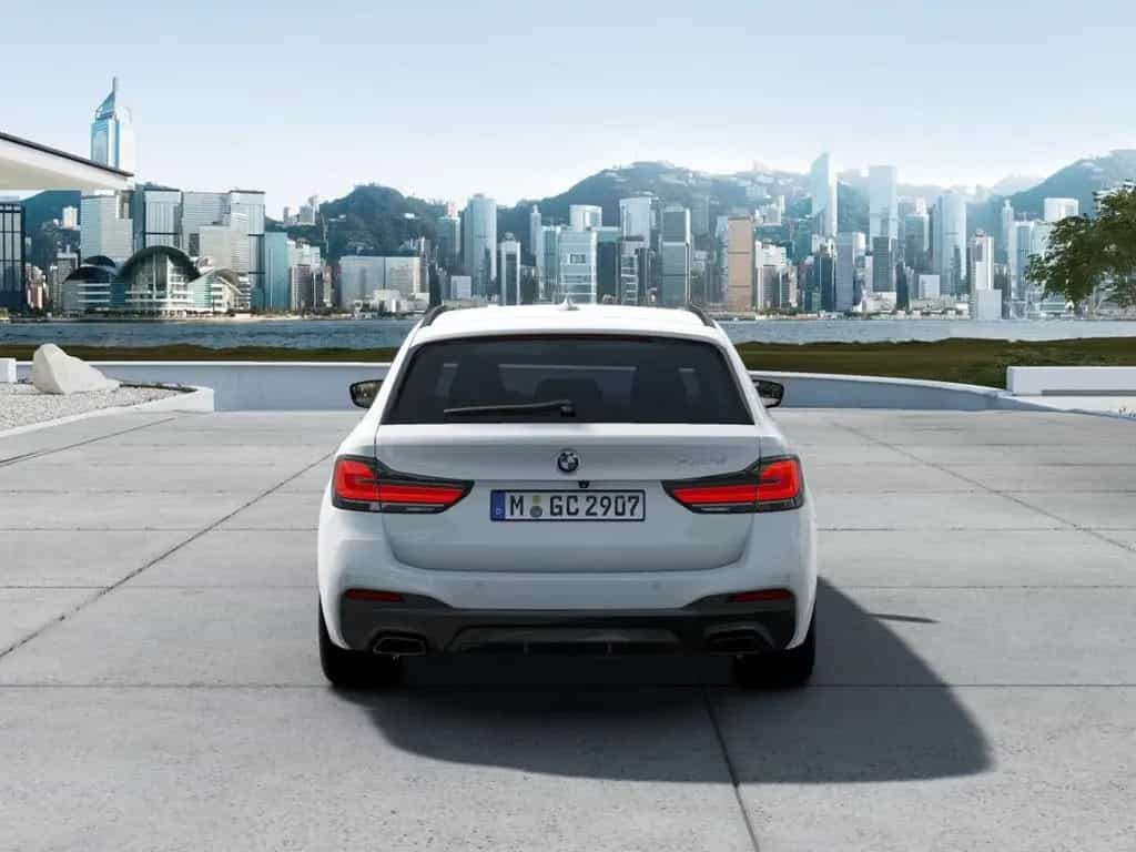 BMW 5 Series 520d M SPORT Adap.LED,StHz,LivePro,HIFI,HUD,SHZ 09/2022-photo-3