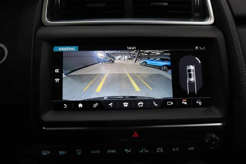 Jaguar E-Pace R-Dynamic SE AWD*MERIDAN*KAMERA*APPLECAR 12/2018-photo-20