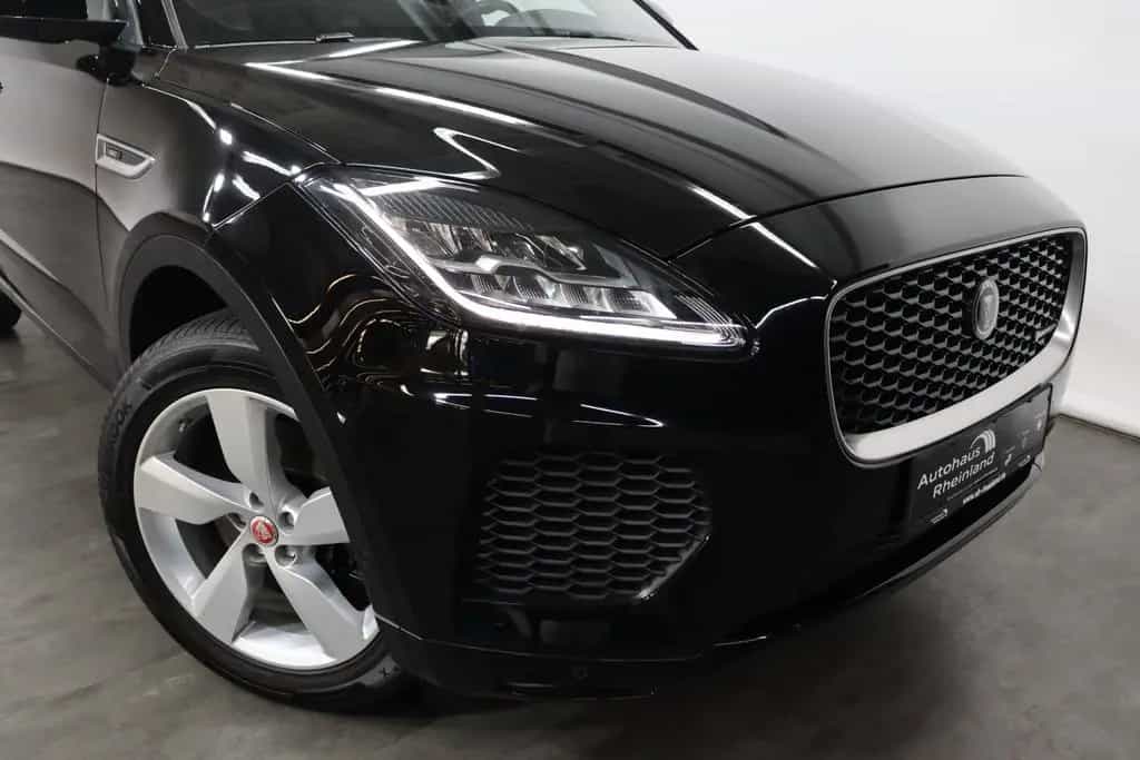 Jaguar E-Pace R-Dynamic SE AWD*MERIDAN*KAMERA*APPLECAR 12/2018-photo-3