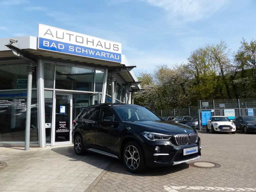 BMW X1 sDrive18i xLine Aut., Panoramadach, Navi, LED 01/2017-photo-0