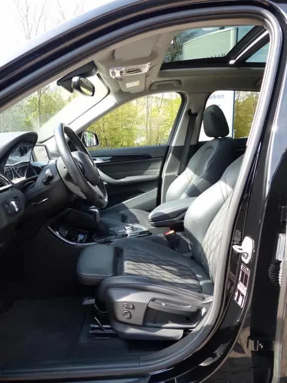 BMW X1 sDrive18i xLine Aut., Panoramadach, Navi, LED 01/2017-photo-12