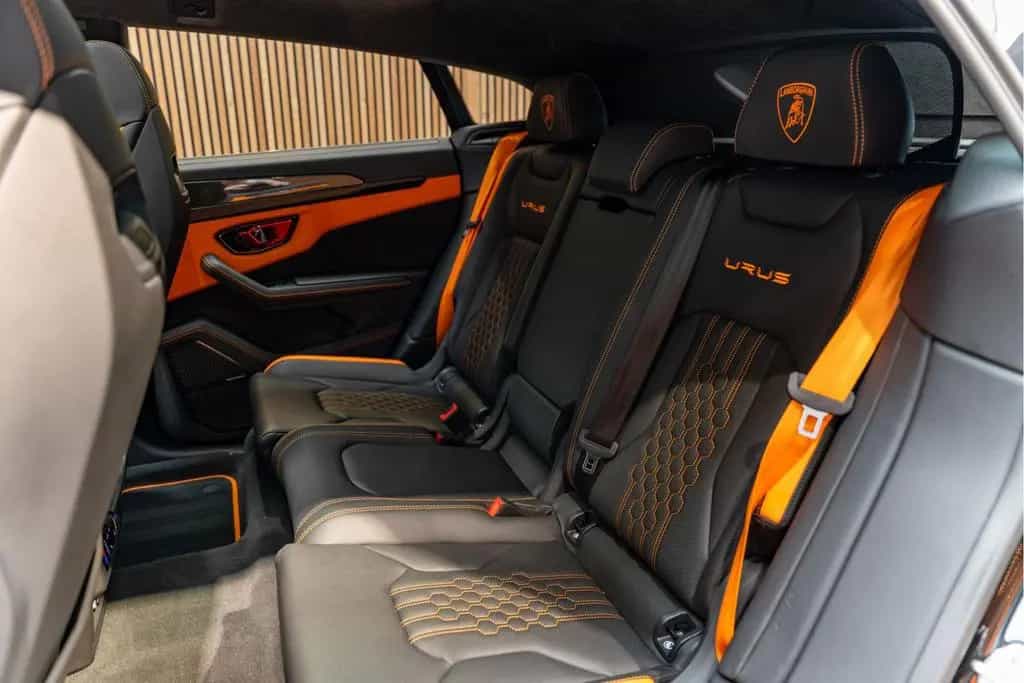 Lamborghini Urus S Stoelmassage Hermes 4.0 V8 S Pano Stoelve 02/2025-photo-9