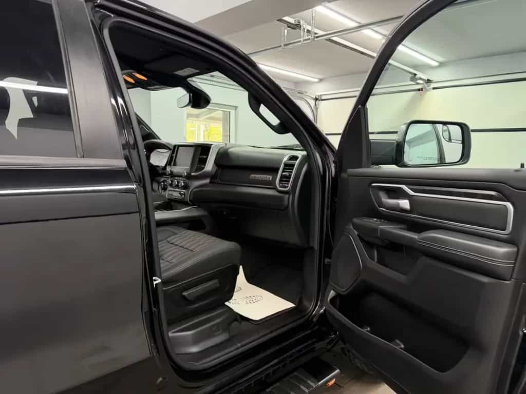 Dodge RAM 1500 5.7 V8 HEMI eTORQUE Bighorn Crewcab/LKW 07/2023-photo-16