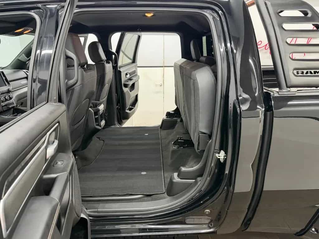 Dodge RAM 1500 5.7 V8 HEMI eTORQUE Bighorn Crewcab/LKW 07/2023-photo-30
