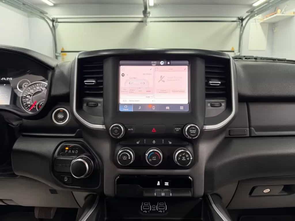Dodge RAM 1500 5.7 V8 HEMI eTORQUE Bighorn Crewcab/LKW 07/2023-photo-32
