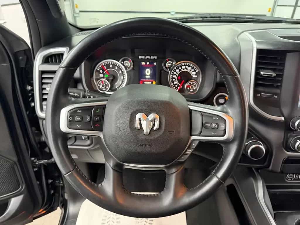 Dodge RAM 1500 5.7 V8 HEMI eTORQUE Bighorn Crewcab/LKW 07/2023-photo-33