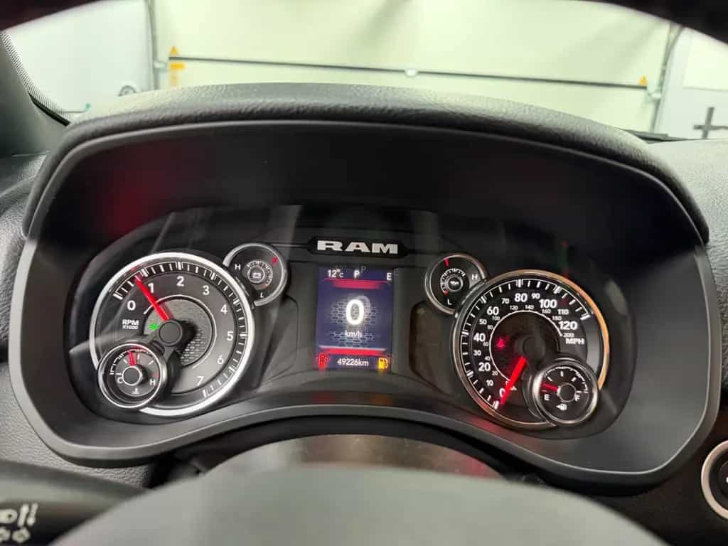 Dodge RAM 1500 5.7 V8 HEMI eTORQUE Bighorn Crewcab/LKW 07/2023-photo-36