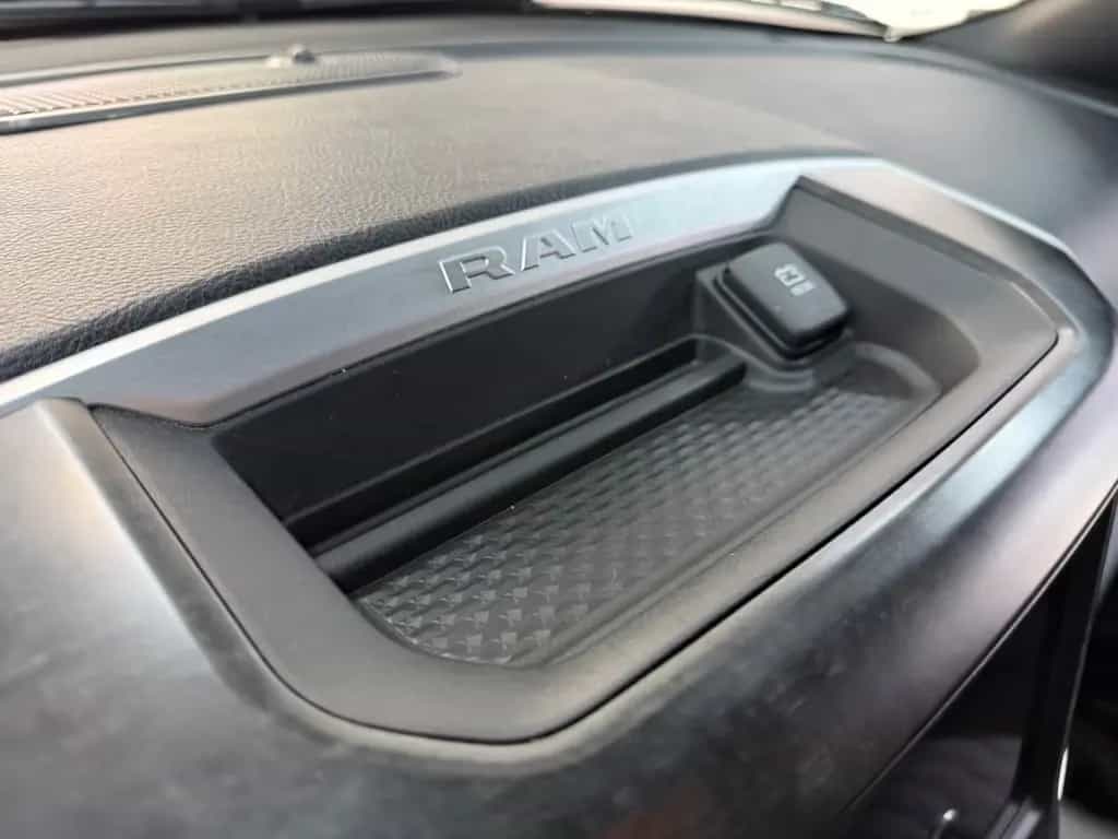 Dodge RAM 1500 5.7 V8 HEMI eTORQUE Bighorn Crewcab/LKW 07/2023-photo-49