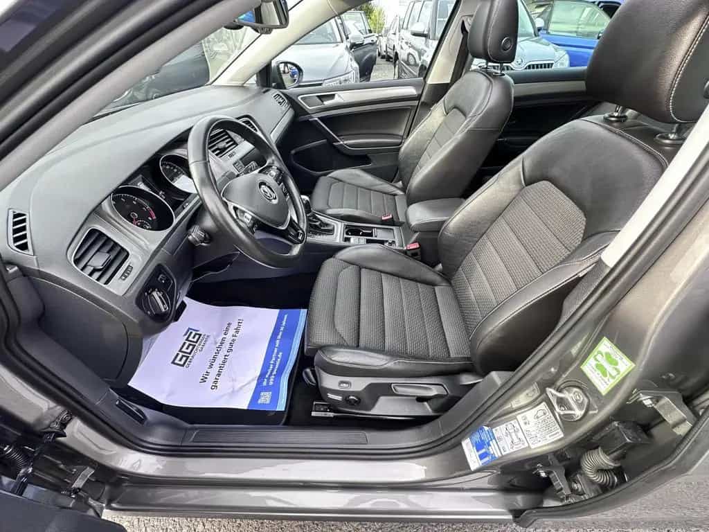 Volkswagen Golf VII Variant Automatik PDC Navi AHK SHZ Pano 11/2016-photo-11