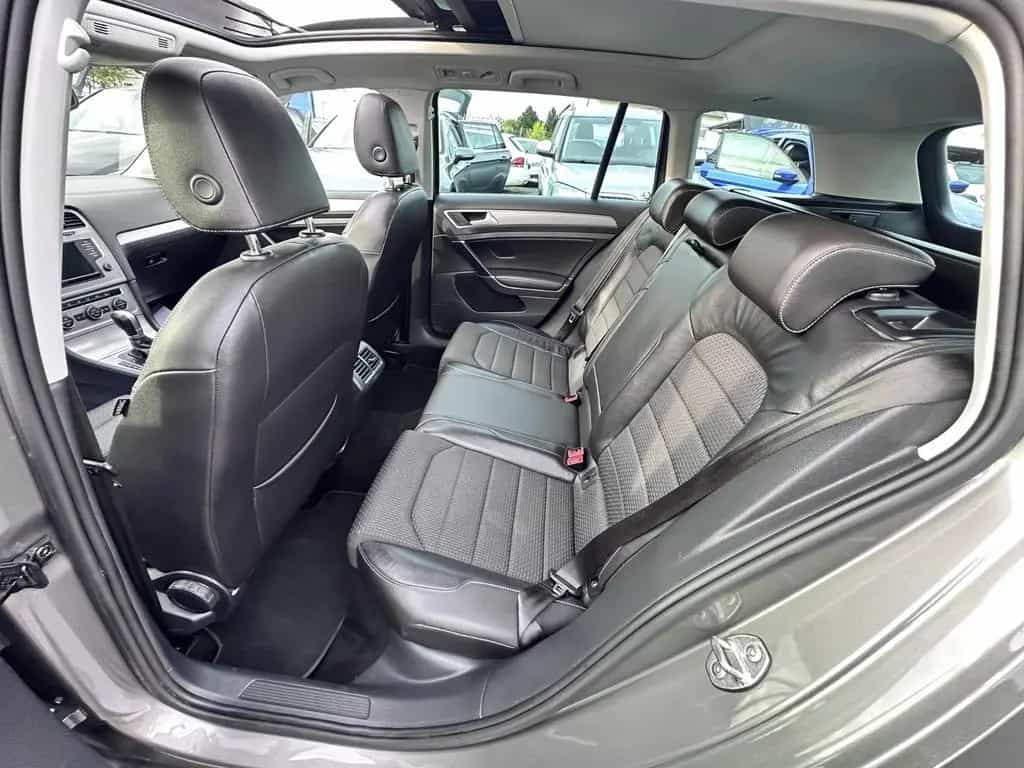 Volkswagen Golf VII Variant Automatik PDC Navi AHK SHZ Pano 11/2016-photo-15