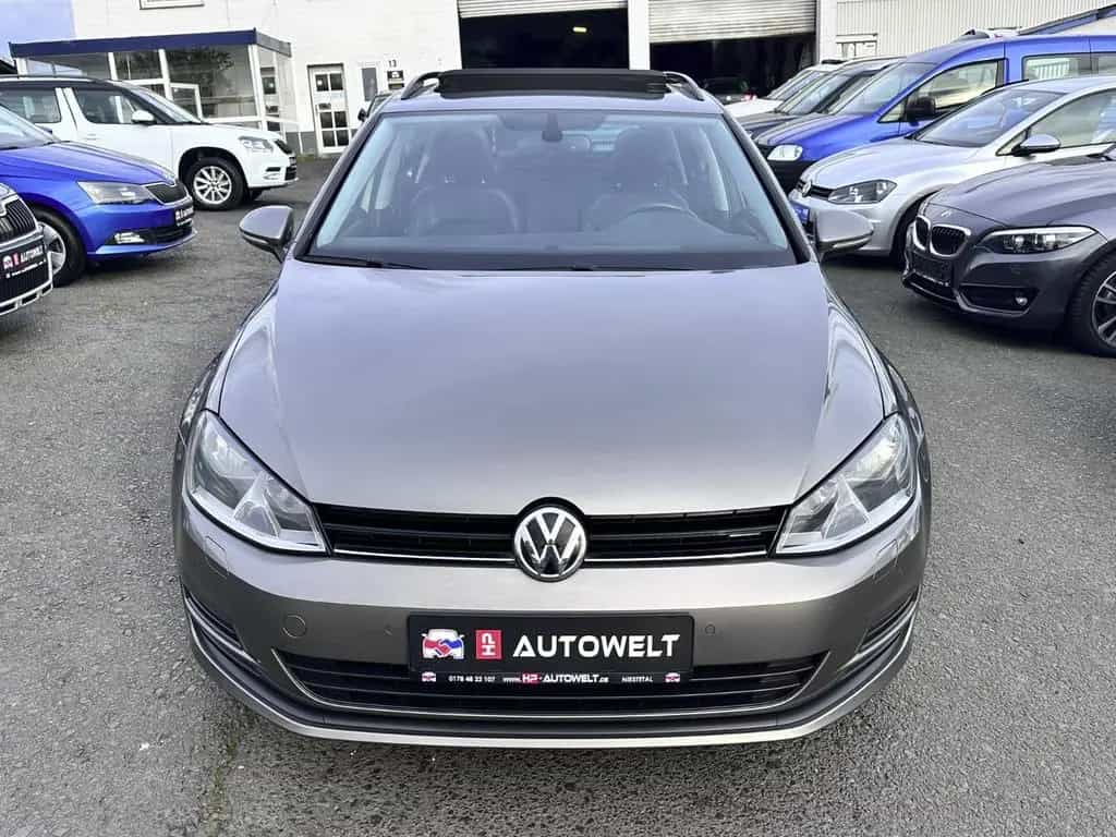 Volkswagen Golf VII Variant Automatik PDC Navi AHK SHZ Pano 11/2016-photo-2