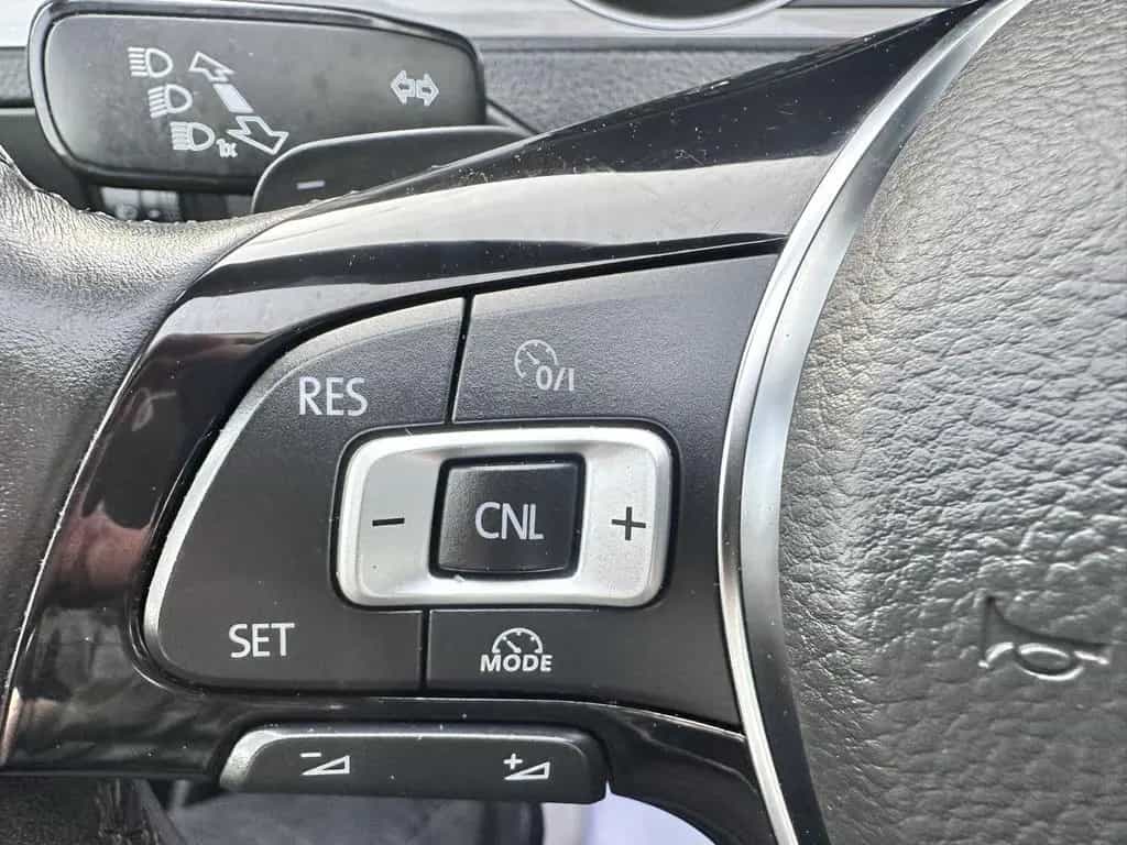 Volkswagen Golf VII Variant Automatik PDC Navi AHK SHZ Pano 11/2016-photo-20