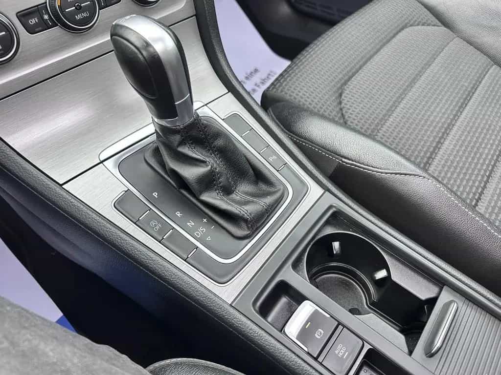 Volkswagen Golf VII Variant Automatik PDC Navi AHK SHZ Pano 11/2016-photo-21