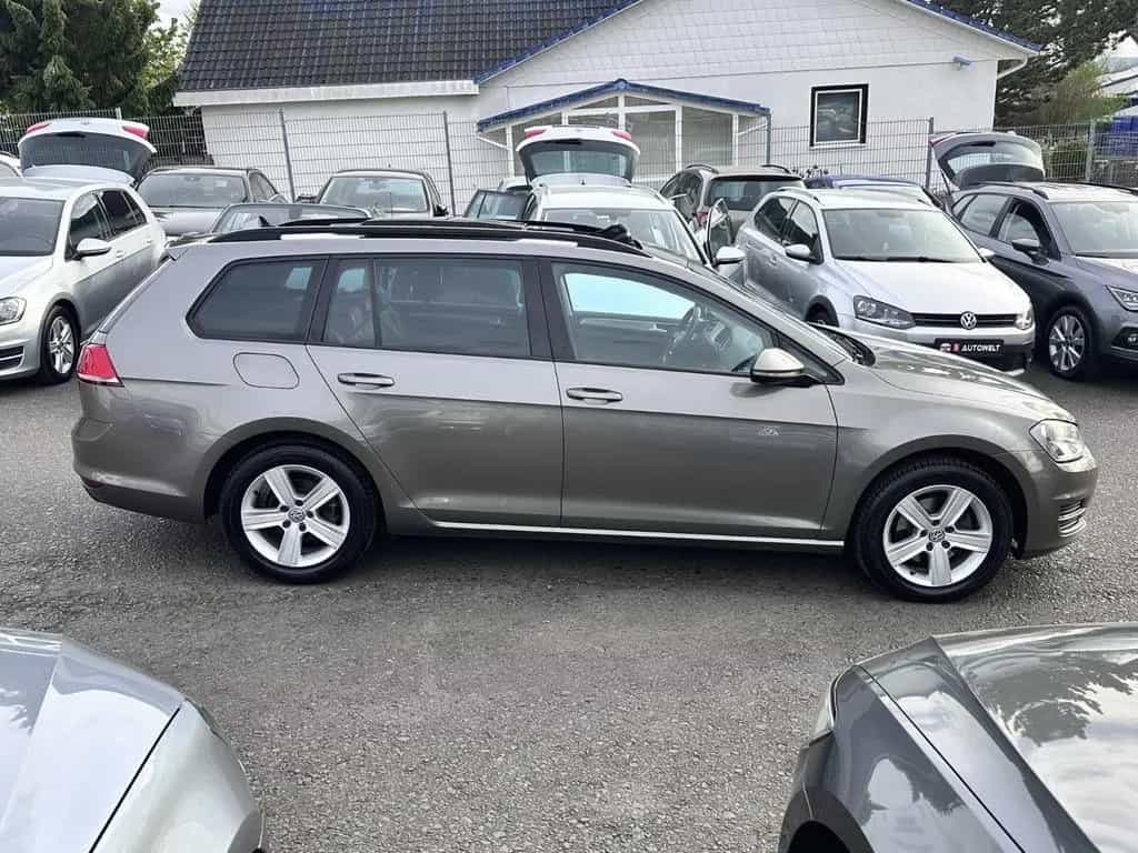 Volkswagen Golf VII Variant Automatik PDC Navi AHK SHZ Pano 11/2016-photo-4