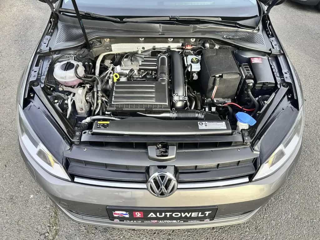 Volkswagen Golf VII Variant Automatik PDC Navi AHK SHZ Pano 11/2016-photo-40
