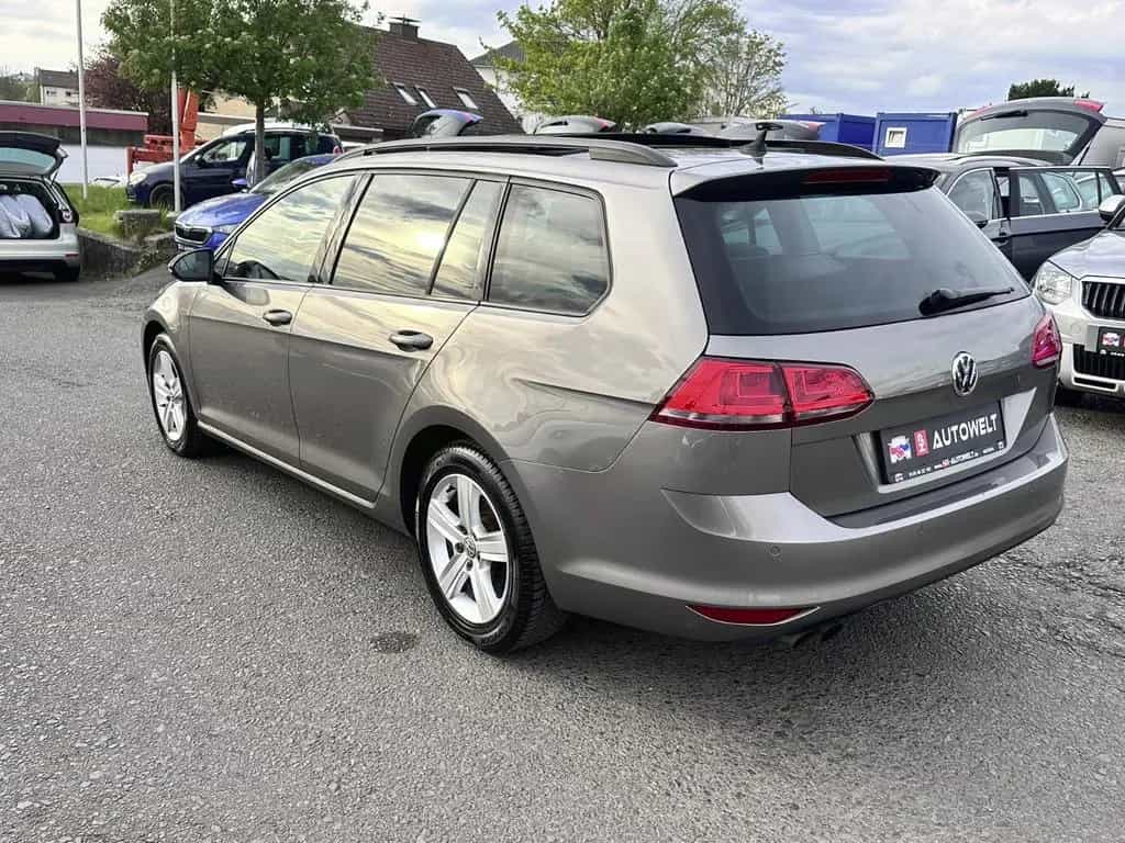 Volkswagen Golf VII Variant Automatik PDC Navi AHK SHZ Pano 11/2016-photo-7