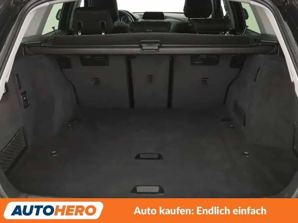 BMW 3 Series 318d Sport Line Aut. *NAVI*LED*TEMPO*PDC*SHZ* 07/2017-photo-17