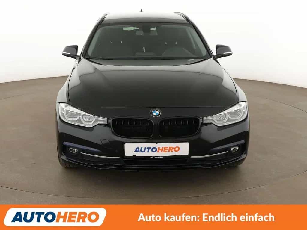 BMW 3 Series 318d Sport Line Aut. *NAVI*LED*TEMPO*PDC*SHZ* 07/2017-photo-8