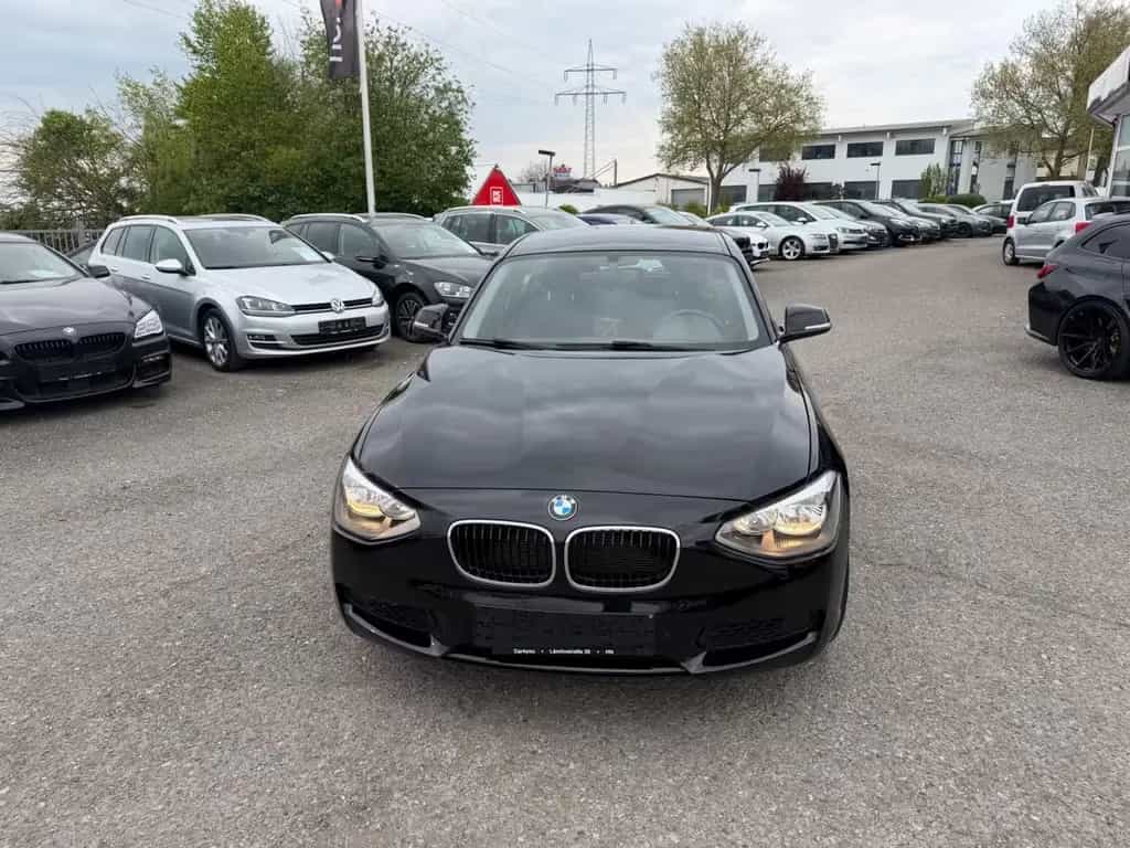 BMW 114 i Limo. 5-trg. 2.Hand Euro6 87 Tkm PDC Navi 03/2014-photo-1