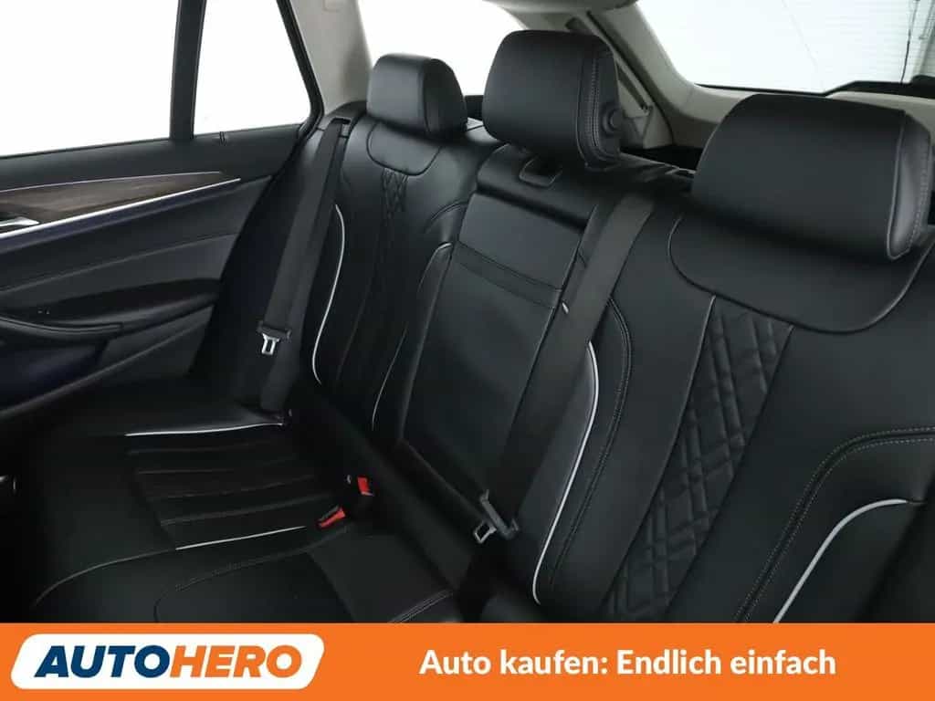 BMW 5 Series 540i xDrive Luxury Line Aut. *HUD*360°*LED*ACC* 03/2018-photo-13