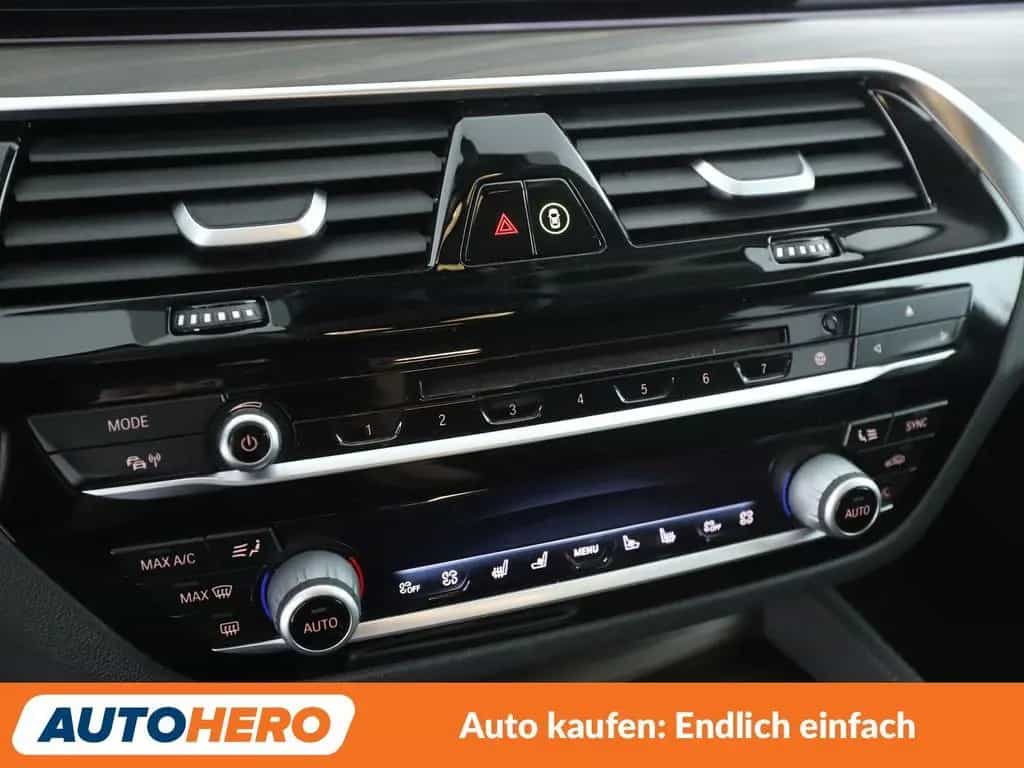 BMW 5 Series 540i xDrive Luxury Line Aut. *HUD*360°*LED*ACC* 03/2018-photo-21
