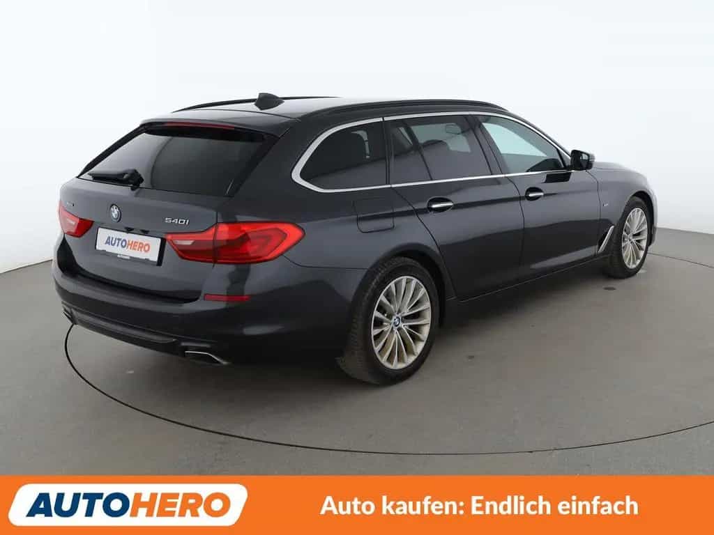 BMW 5 Series 540i xDrive Luxury Line Aut. *HUD*360°*LED*ACC* 03/2018-photo-5