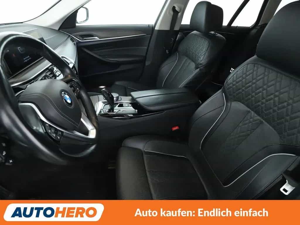 BMW 5 Series 540i xDrive Luxury Line Aut. *HUD*360°*LED*ACC* 03/2018-photo-9