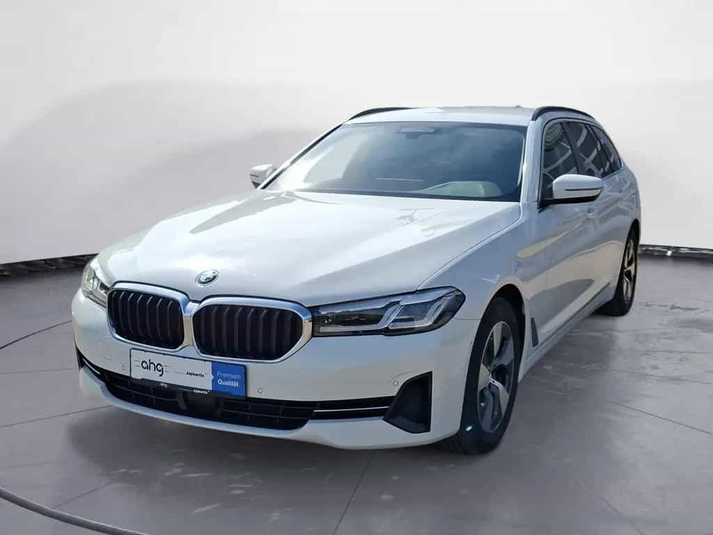 BMW 5 Series 520d xDrive Touring Aut. Standhzg. Klimaaut. AHK 03/2023-photo-1