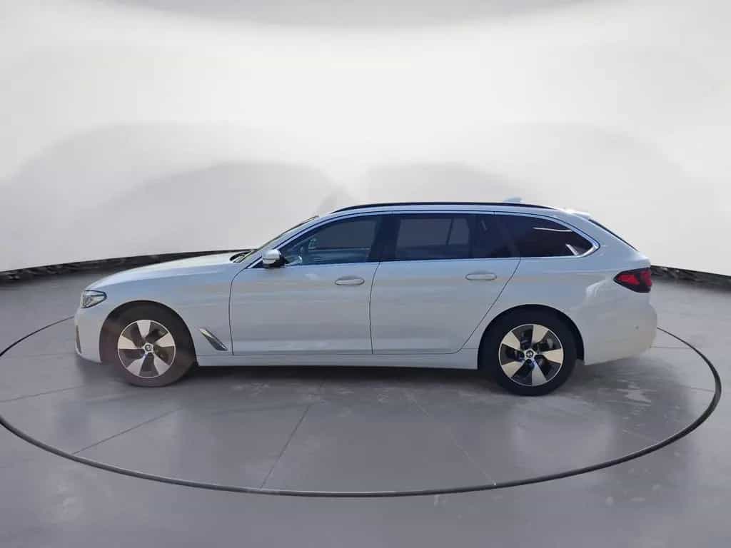 BMW 5 Series 520d xDrive Touring Aut. Standhzg. Klimaaut. AHK 03/2023-photo-3
