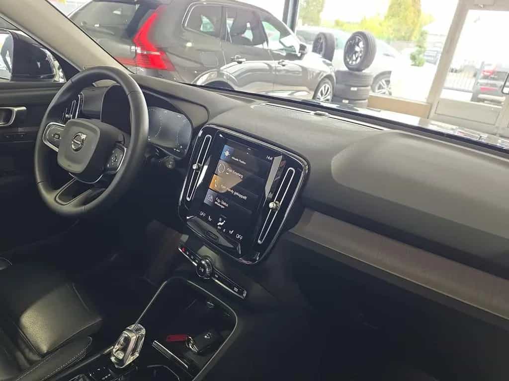 Volvo XC40 B4 Inscription ACC 360° Leder E-Sitze LED 01/2022-photo-11
