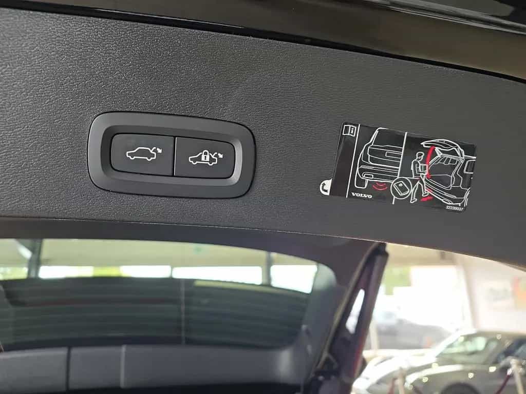 Volvo XC40 B4 Inscription ACC 360° Leder E-Sitze LED 01/2022-photo-14