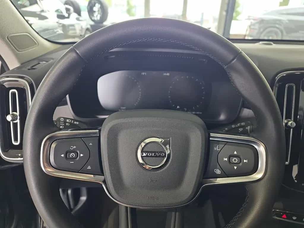 Volvo XC40 B4 Inscription ACC 360° Leder E-Sitze LED 01/2022-photo-21
