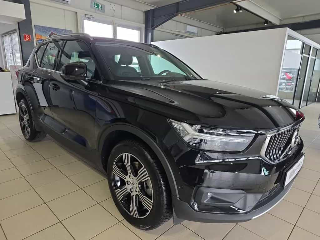 Volvo XC40 B4 Inscription ACC 360° Leder E-Sitze LED 01/2022-photo-4