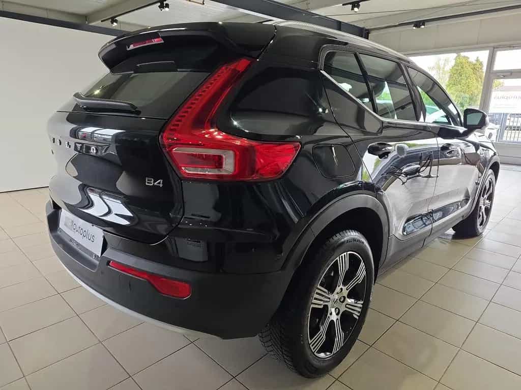 Volvo XC40 B4 Inscription ACC 360° Leder E-Sitze LED 01/2022-photo-5