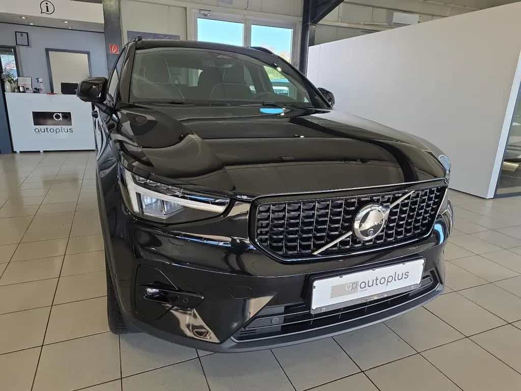 Volvo XC40 B4 Ultimate Dark AWD ACC BLIS AHK 360° LED 03/2023-photo-3