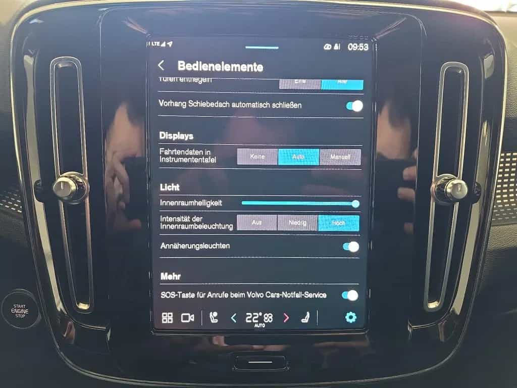 Volvo XC40 B4 Ultimate Dark AWD ACC BLIS AHK 360° LED 03/2023-photo-30