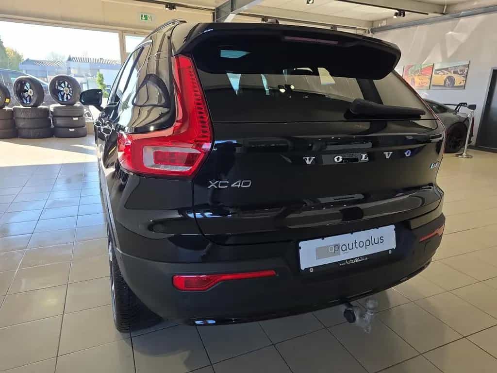 Volvo XC40 B4 Ultimate Dark AWD ACC BLIS AHK 360° LED 03/2023-photo-8