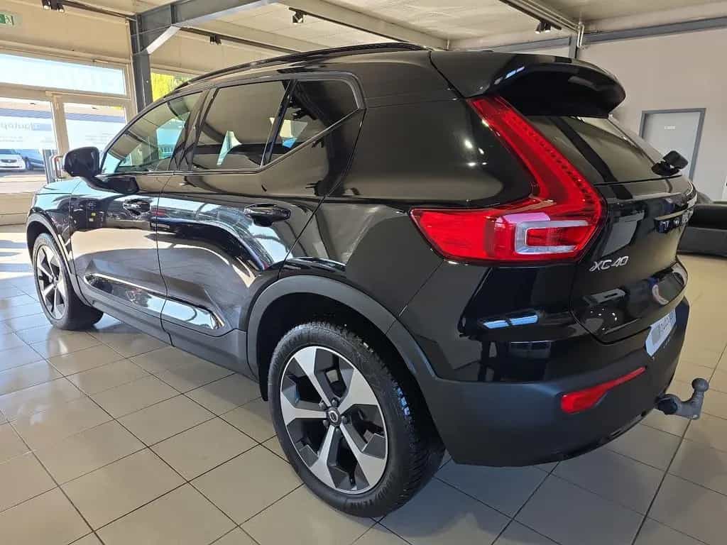 Volvo XC40 B4 Ultimate Dark AWD ACC BLIS AHK 360° LED 03/2023-photo-9
