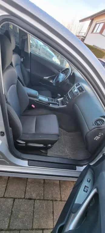 Lexus IS 220 220d - 07/2007-photo-10