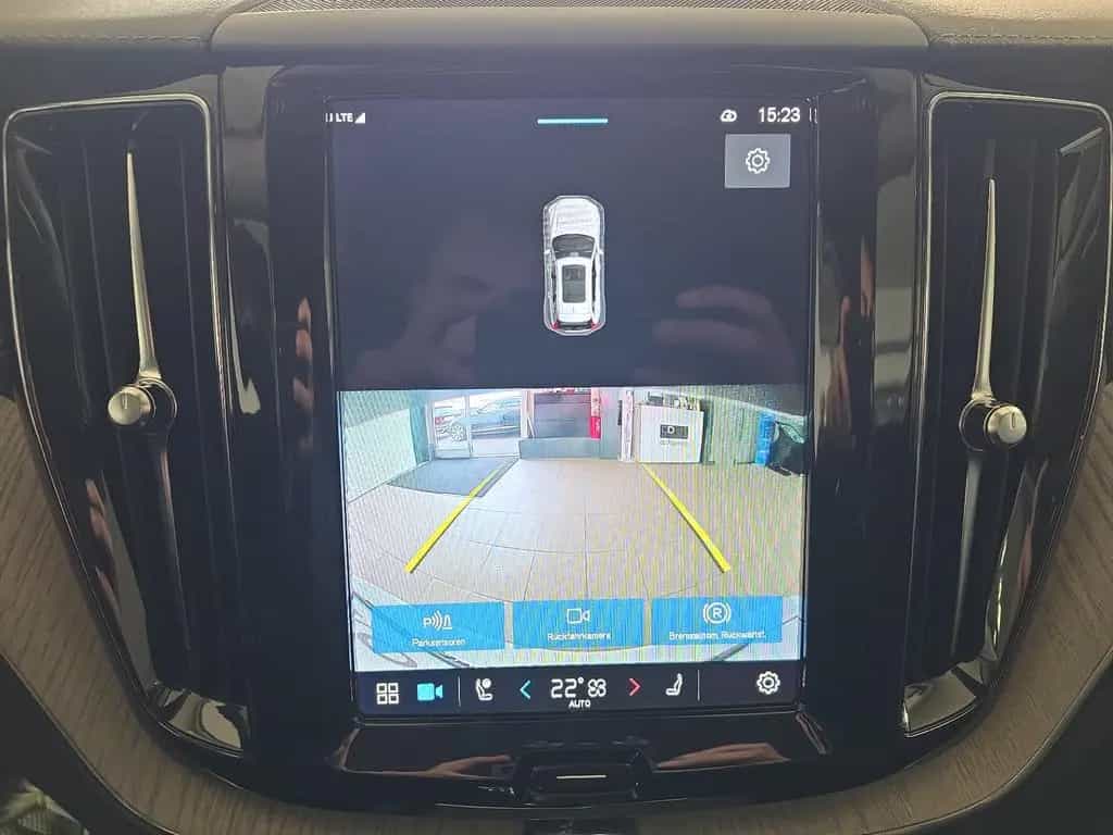 Volvo XC60 B4 (D) Inscription AWD Leder Kamera WinterP 02/2022-photo-23