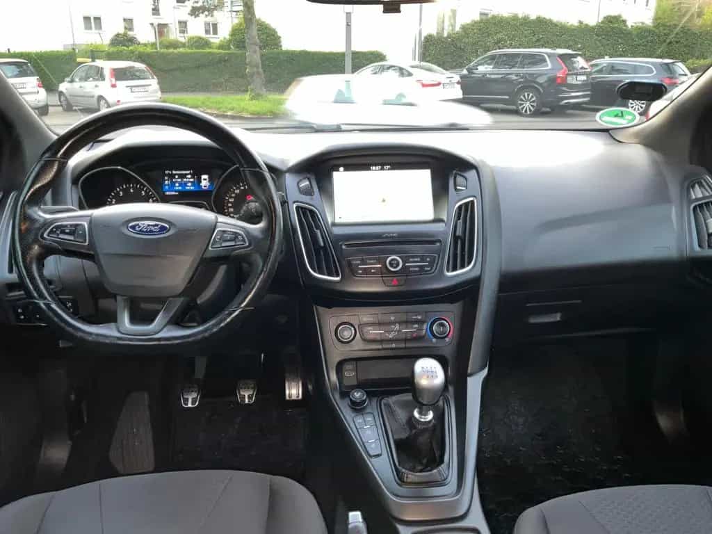 Ford Focus Turnier ST-Line Zahnriemen NEU 03/2018-photo-11