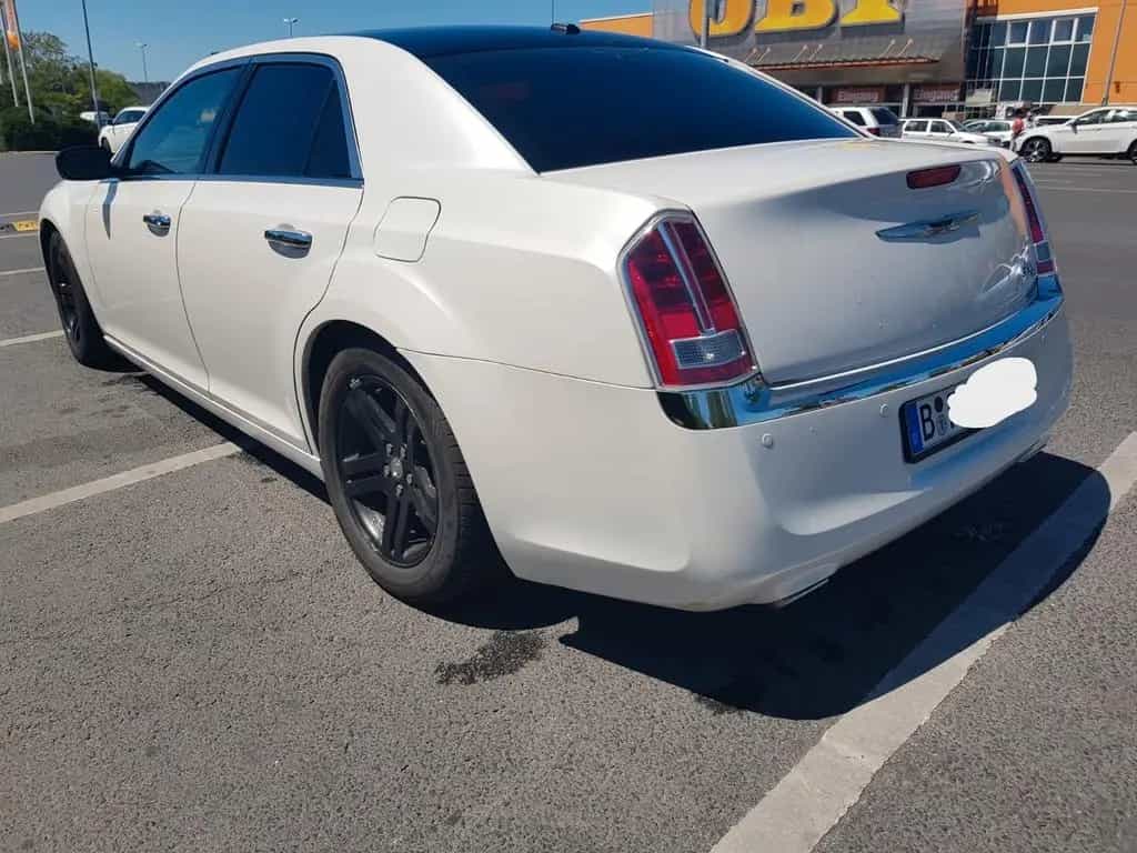 Chrysler 300C 5.7l V8 Hemi 07/2013-photo-2