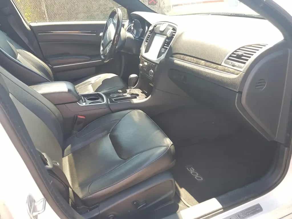 Chrysler 300C 5.7l V8 Hemi 07/2013-photo-3
