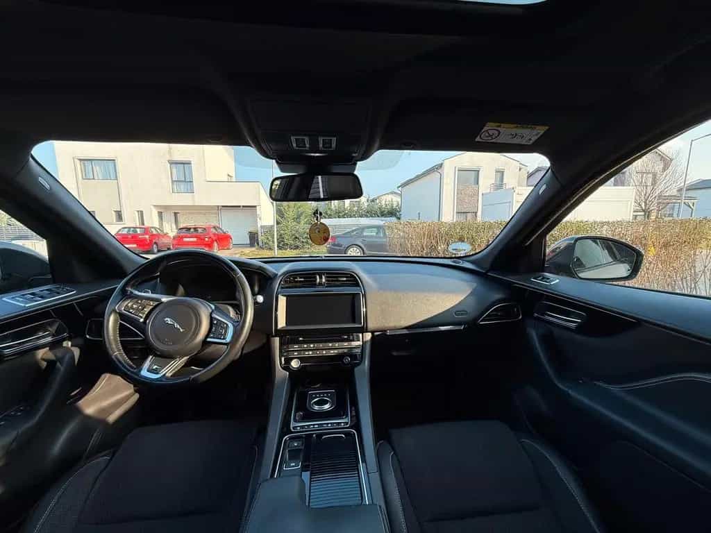 Jaguar F-Pace 30d AWD R-Sport Automatik R-Sport 12/2017-photo-10